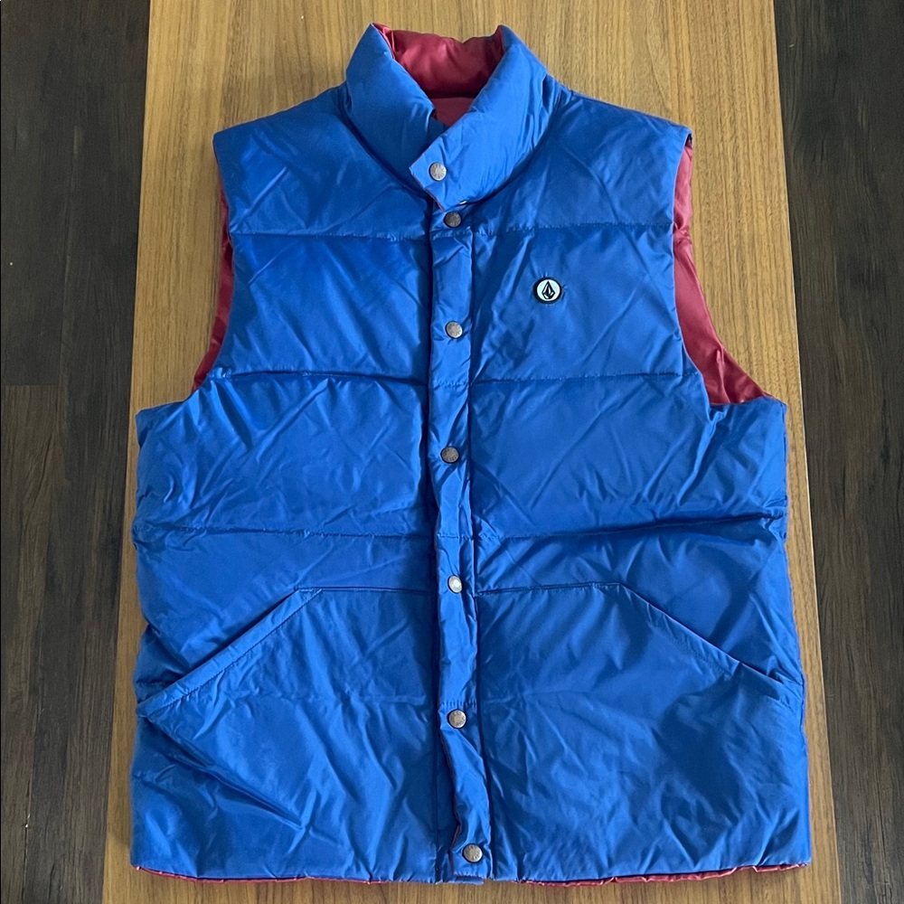 Volcom Blue Quilted Puffer Vest reversible